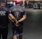 Momento em que falso major &eacute; preso.