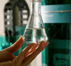 Intoxica&ccedil;&atilde;o por metanol em bebidas alco&oacute;licas causa cegueira e duas mortes. 