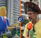 Marconi Ferraz e boneco gigante de Trump em Recife 