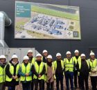 Raquel Lyra visita planta da European Energye e destaca f&aacute;brica que ser&aacute; instalada em Suape.