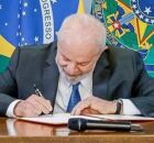 Lula sanciona lei que aumenta pena para quem d&aacute; ou vende bebida alco&oacute;lica a menores de idade