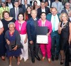 Raquel Lyra e Priscila Krause recebem medalha Paulo Freire.