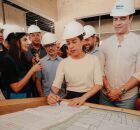 Raquel Lyra vistoria obra de creche em Caruaru. 