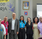 Secret&aacute;rio Carlos Braga e respons&aacute;veis pelo premiado programa M&atilde;es de Pernambuco.