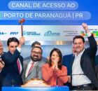 Silvio Costa Filho comemora leil&atilde;o de Paranagu&aacute;.