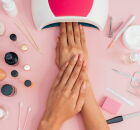 Proibi&ccedil;&atilde;o de unhas de gel com qu&iacute;micas t&oacute;xicas na Europa muda o mercado de beleza. 