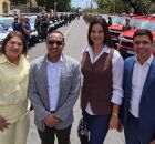 Prefeita Mirella, Lup&eacute;rcio e Felipe Nascimento representam Olinda na entrega de viaturas para a PM.