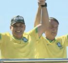 Coronel Meira ao lado de Bolsonaro em manifesta&ccedil;&atilde;o.