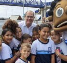 Prefeito Mano Menezes pode receber selo de prefeito amigo da crian&ccedil;a.