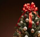 Descubra por que o la&ccedil;o gigante est&aacute; substituindo a estrela de Natal. 