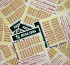 Cartelas da Mega-Sena.
