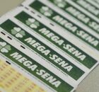 Cartelas da Mega-Sena.