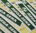 Cartelas da Mega-Sena.