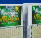 Volantes de aposta da Mega da Virada, pr&ecirc;mio recorde em 2025 na mira dos apostadores.