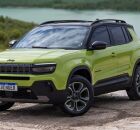 Novo Jeep Avenger: compacto, el&eacute;trico e h&iacute;brido, agora com ChatGPT integrado &agrave; central multim&iacute;dia.