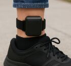 Tornozeleira eletr&ocirc;nica usada para monitoramento judicial em diferentes tipos de medida.