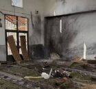 Mesquita atingida por bomba na S&iacute;ria.