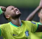 Neymar comemorando gol contra a Bol&iacute;via em 2023. Brasil fica no grupo C da Copa do Mundo 2026.
