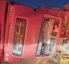 Caminh&atilde;o que virou na BR-428.