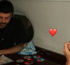 Anitta compartilha momento com namorado em jatinho 