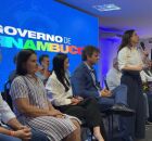 Prefeitos no primeiro encontro  da Amupe de 2026 com a presen&ccedil;a da governadora Raquel Lyra.