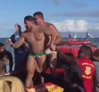 Casal de turistas agredidos na prauia de Porto de Galinhas, em Ipojuca.