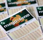Cartelas de aposta da Mega-Sena.