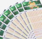 Cartelas da Mega-Sena juntas.