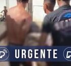 Pessoas levando adolescente atacado por tubar&atilde;o em Praia de Del Chifre, em Olinda.