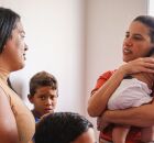 Programa M&atilde;es de Pernambuco garante aux&iacute;lio mensal de R$ 300 para mulheres em situa&ccedil;&atilde;o de vulnerabilidade social no estado.