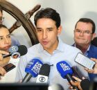 Ministro S&iacute;lvio Costa Filho em entrevista coletiva ao lado da governadora de Pernambuco, Raquel Lyra