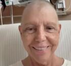 Roseana Sarney em cama de hospital, durante interna&ccedil;&atilde;o.