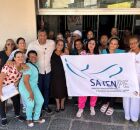 Membros do Satenpe em frente ao Hospital Tricenten&aacute;rio, em Olinda, paralisando atividades por falta de pagamento.