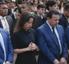 Governadora Raquel Lyra orando ao lado de Eduardo da Fonte e pol&iacute;ticos, no 20&ordm; Congresso das Assembleias de Deus.