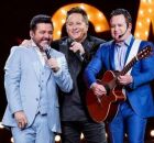 Leonardo e Bruno & Marrone v&atilde;o desembarcar no Recife em outrubro.