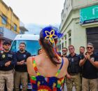 Governadora de Pernambuco Raquel Lyra com policiais civis.