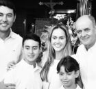 Secret&aacute;rio municipal na esquerda, os dois filhos abaixo, companheira acima, filha do prefeito de Itumbiara, que est&aacute; ao lado.