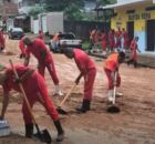 Governador Romeu Zema mobiliza presos para limpeza de &aacute;reas afetadas por chuvas em MG