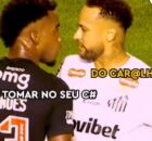 Neymar e Thiago Mendes discutindo durante a partida.