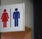 Pastor evang&eacute;lico &eacute; processado por impedir mulher trans de usar banheiro feminino