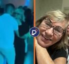 M&atilde;e de Eliana aparece dan&ccedil;ando e beijando novo namorado.