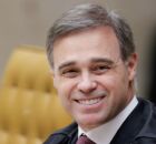 Ministro Andr&eacute; Mendon&ccedil;a.