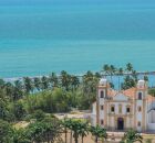 O educador In&aacute;cio de Barros Melo Neto, recifense, mas apaixonado por Olinda, fundou a Faculdade de Medicina de Olinda (FMO), em 2015.