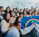 Raquel Lyra faz entregas. 