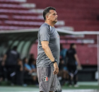 Claudinei Oliveira, treinador do Santa Cruz.