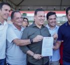 Prefeito Sivaldo Albino assina ordens de servi&ccedil;o em Garanhuns