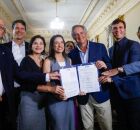 Governadora Raquel Lyra assina concess&atilde;o parcial da Compesa.