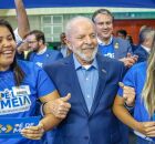 Lula sugere cria&ccedil;&atilde;o do P&eacute; de Meia para universit&aacute;rios.