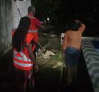 Muro desaba ferindo duas pessoas em Camaragibe.