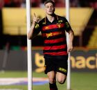 Perotti comemora gol da vit&oacute;ria contra o Novorizontino.